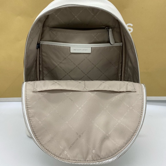 MICHAEL KORS KENLY LARGE BACKPACK OPTIC WHITE - Picture 11 of 16